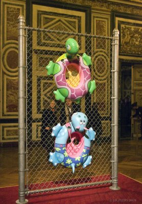 JEFF KOONS<br>Chainlink