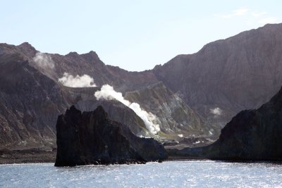 White Island Volcano - closer still!