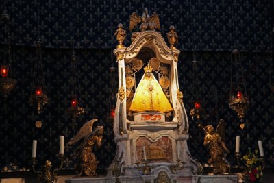 Notre Dame de Puy: the Black Madonna, Notre Dame Cathedral, Le Puy-en-Velay.LePuy