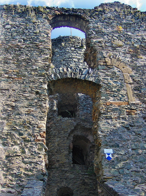 CASTLE TOWER & KEEP