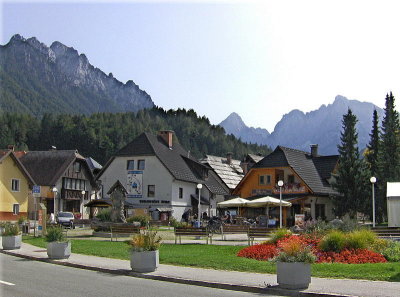A VIEW FROM MAIN SQUARE  779