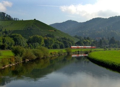 TRAIN BY THE RIVER KINZIG