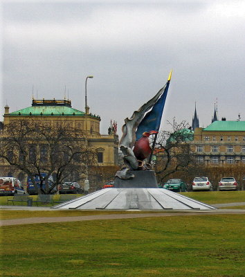 A 1938-1945 RESISTANCE MONUMENT    1204