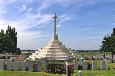 TYNE COT CEMETERY .  2