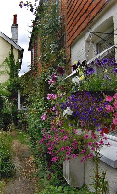 SOUTHVIEW TERRACE ALLEYWAY