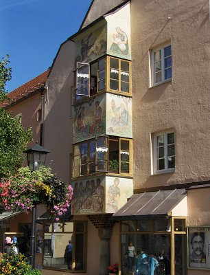 ORNATE BAY WINDOWS