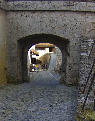 CASTLE ARCHWAY