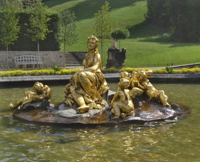 GILT FOUNTAIN SCULPTURE