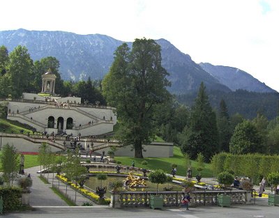 SOUTHERN TERRACE & POOL