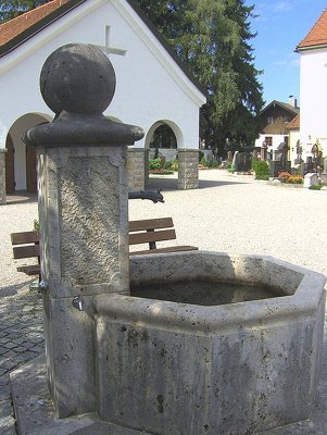 CHURCHYARD TROUGH