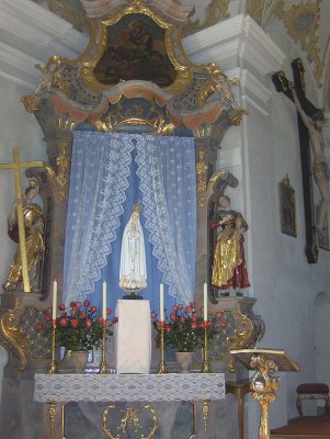 BEAUTIFUL SIDE ALTAR