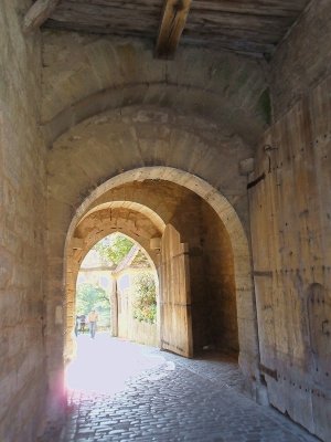 CASTLE TOWER GATE ARCHWAY