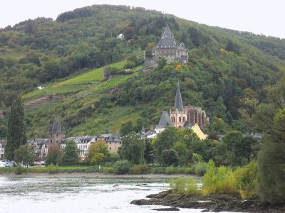 THE TOWN & BURG STAHLECK  FROM THE ISLAND