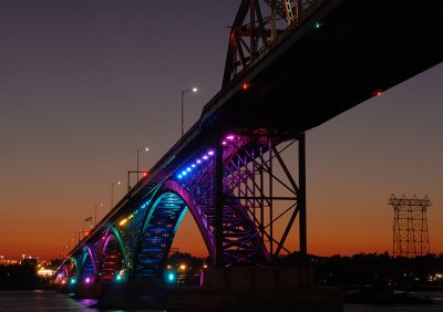 Peace_Bridge_sunset.jpg