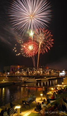 Canalside_fireworks.jpg