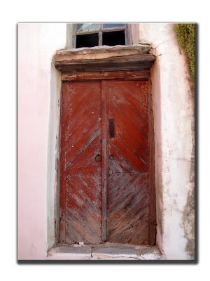 Porte Rouge