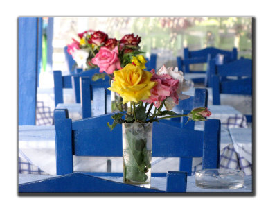 Tables Tavernas Apollonas Naxos