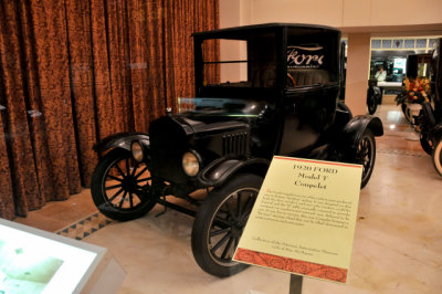 1920 Ford Model T Coupelet (photographed through showroom window; PP)