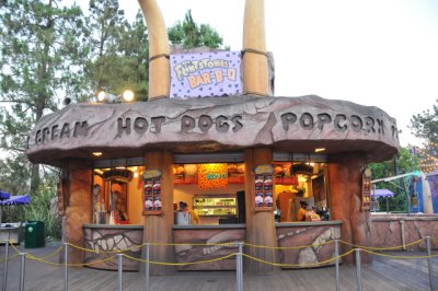 Fast-food stand inspired by The Flintones TV cartoon series (1960s) and movie (1994)