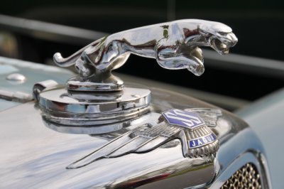Late-1930s SS-100 Jaguar roadster hood ornament