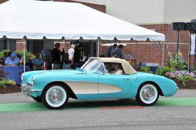 1957 Chevrolet Corvette Roadster, 283 cid V8 / 270 hp