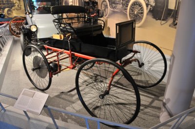 1895 Electrobat IV, made by Morris and Salom's Electric Carriage and Wagon Co.
