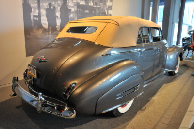 1941 Buick Roadmaster Model 71C 4-Door Convertible Sedan, completely restored