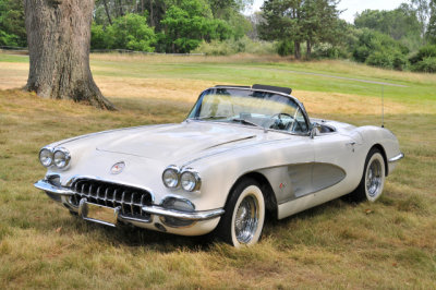 1959 or 1960 Chevrolet Corvette, 2009 Meadow Brook Concours d'Elegance, Rochester, Michigan