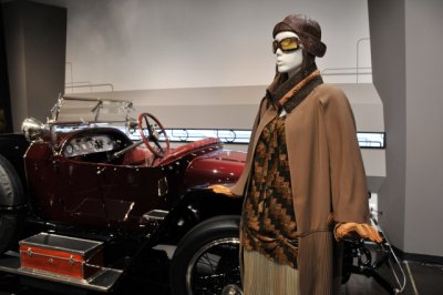 Day dress, 1926-7, cotton and rayon velvet, cotton broadcloth; motoring helmet, 1920s; goggles