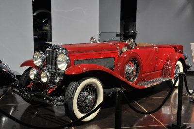 1933 Duesenberg SJ Convertible Coupe by Murphy, powered by a 400 hp supercharged engine