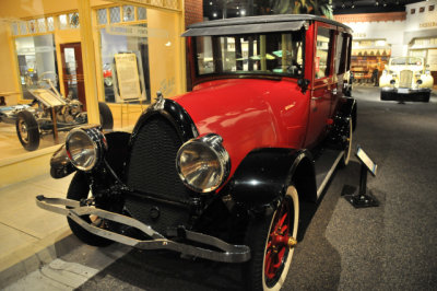 1924 Franklin Model 10C Sedan ... Franklins were the most popular air-cooled cars until the Chevrolet Corvair of the 1960s.