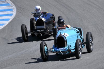 No. 31, Peter Giddings, 1926 Bugatti Type 35B, and No. 5, Charles Dean, 1932 Bugatti Type 51 (3158)