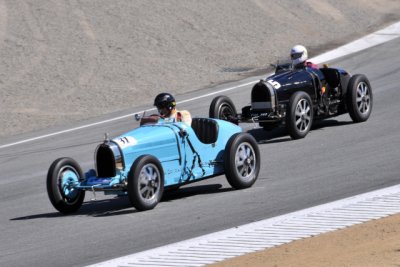 No. 31, Peter Giddings, 1926 Bugatti Type 35B, and No. 5, Charles Dean, 1932 Bugatti Type 51 (3159)