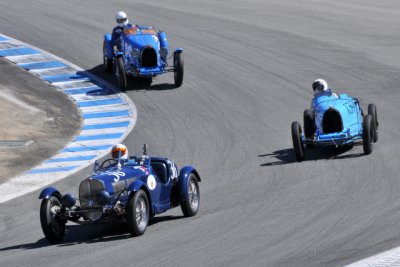 36 Peter Mullin, 1936 Bugatti Type 57SC; 139 Charlie Shalvoy, 1926 Bugatti Type 39A; 30 Richard Hansen, 1931 Bugatti Type 51