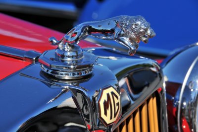 1953 MG TD hood ornament