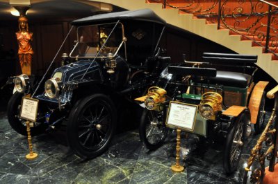 1912 Franklin G Series 1 Runabout, left, and 1898 Eisenach Runabout (German)