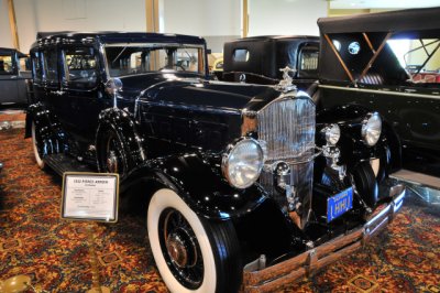 1932 Pierce-Arrow 53 Sedan