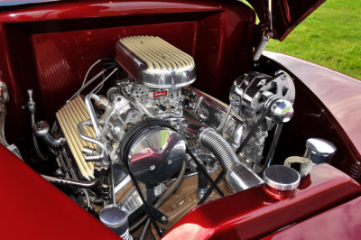 Chevrolet V8 in a 1941 Ford (6435)