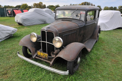 1932 Ford sedan (6502)