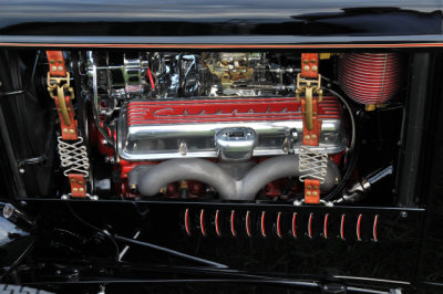 Putting a Chevrolet V8 in a Ford is a widespread practise in the rod and custom world. (6553)