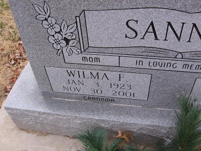 2006_03_08 Sannes headstone\slides\IMG_0123.JPG