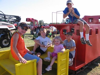 2006_08_05 Grandkids, Fair\slides\IMG_0383.JPG