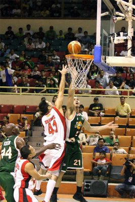 a pro basketball game in Manila