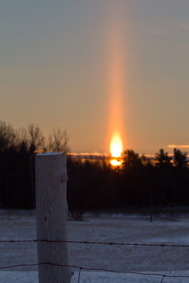 post, sun pillar