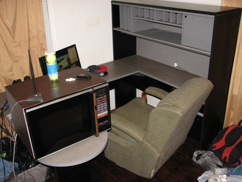 desk.jpg