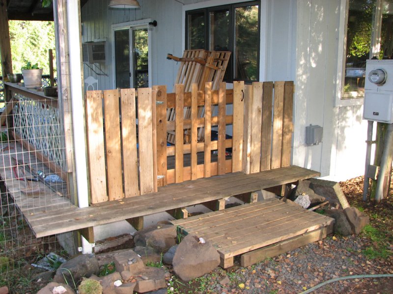 gate2.jpg