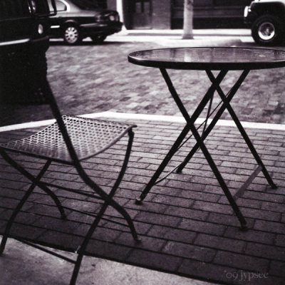 sidewalk dining