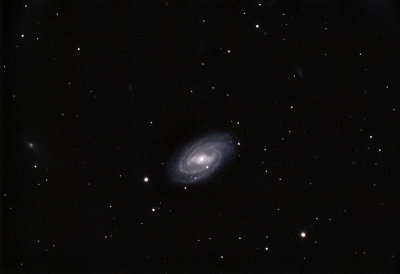 M109