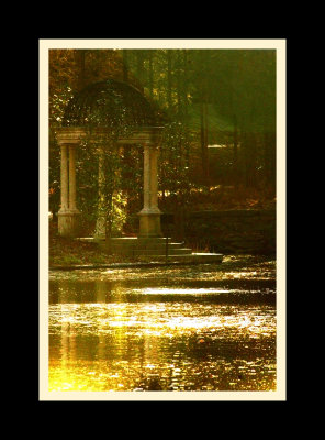 Gazebo at the Italian Gardens.jpg