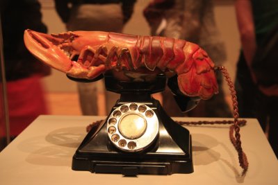 30 Dali's Lobster Telephone